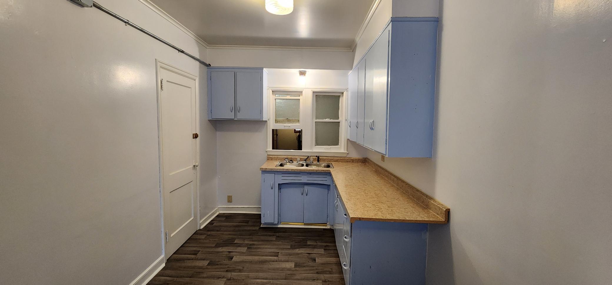 327 3rd Street