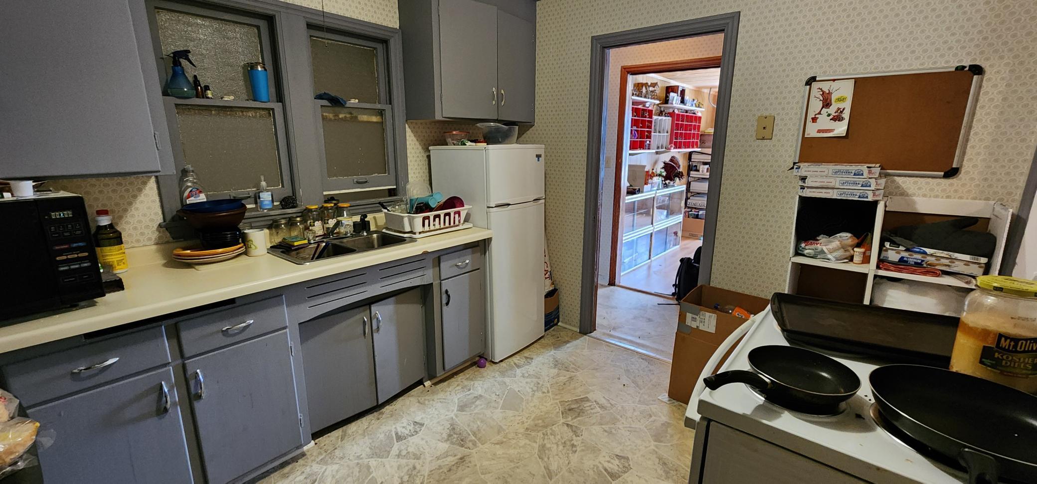 327 3rd Street