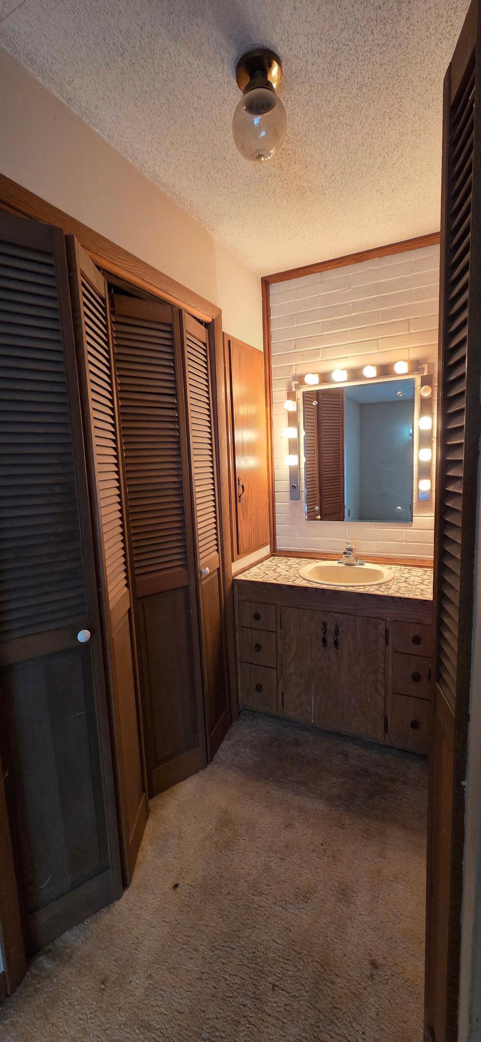 110 Riverview Boulevard