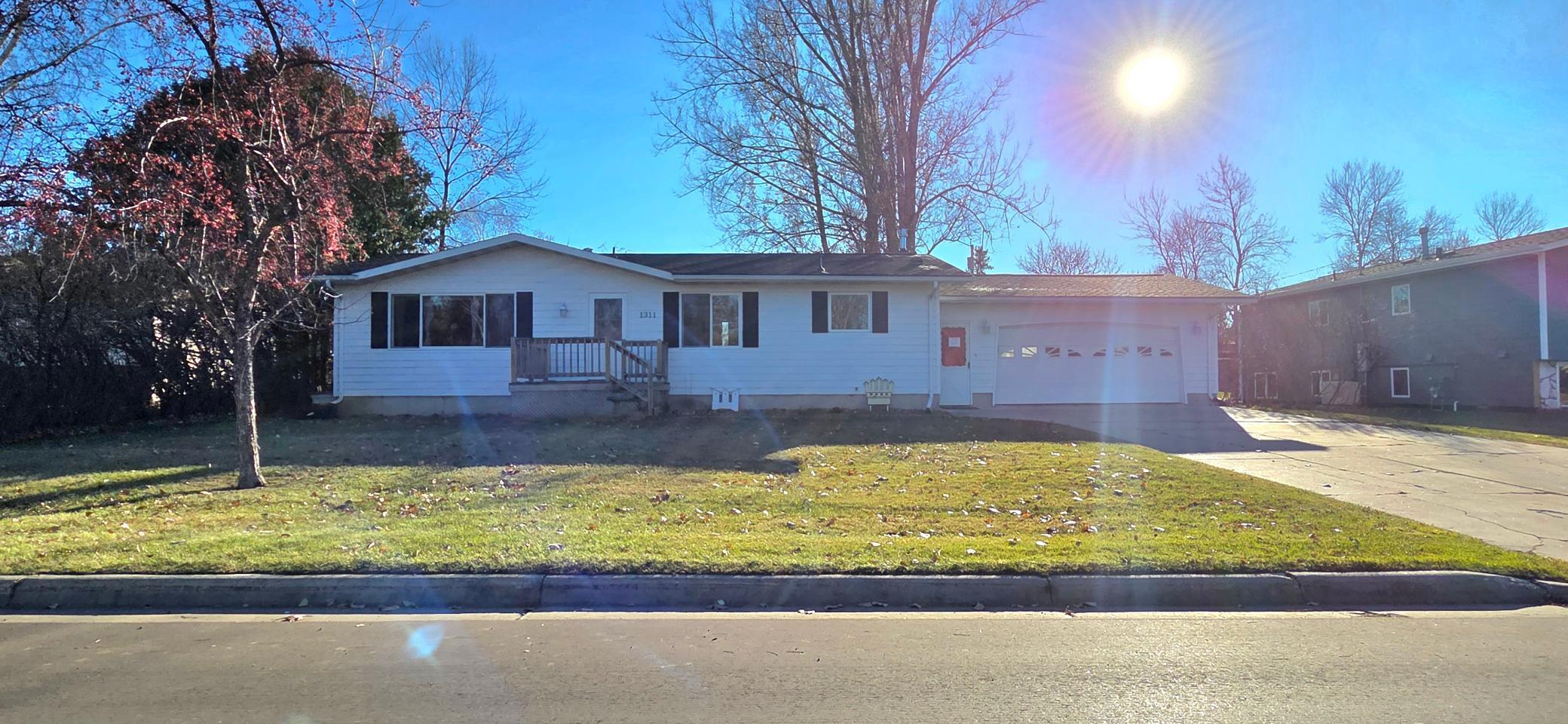1311 16th Street W