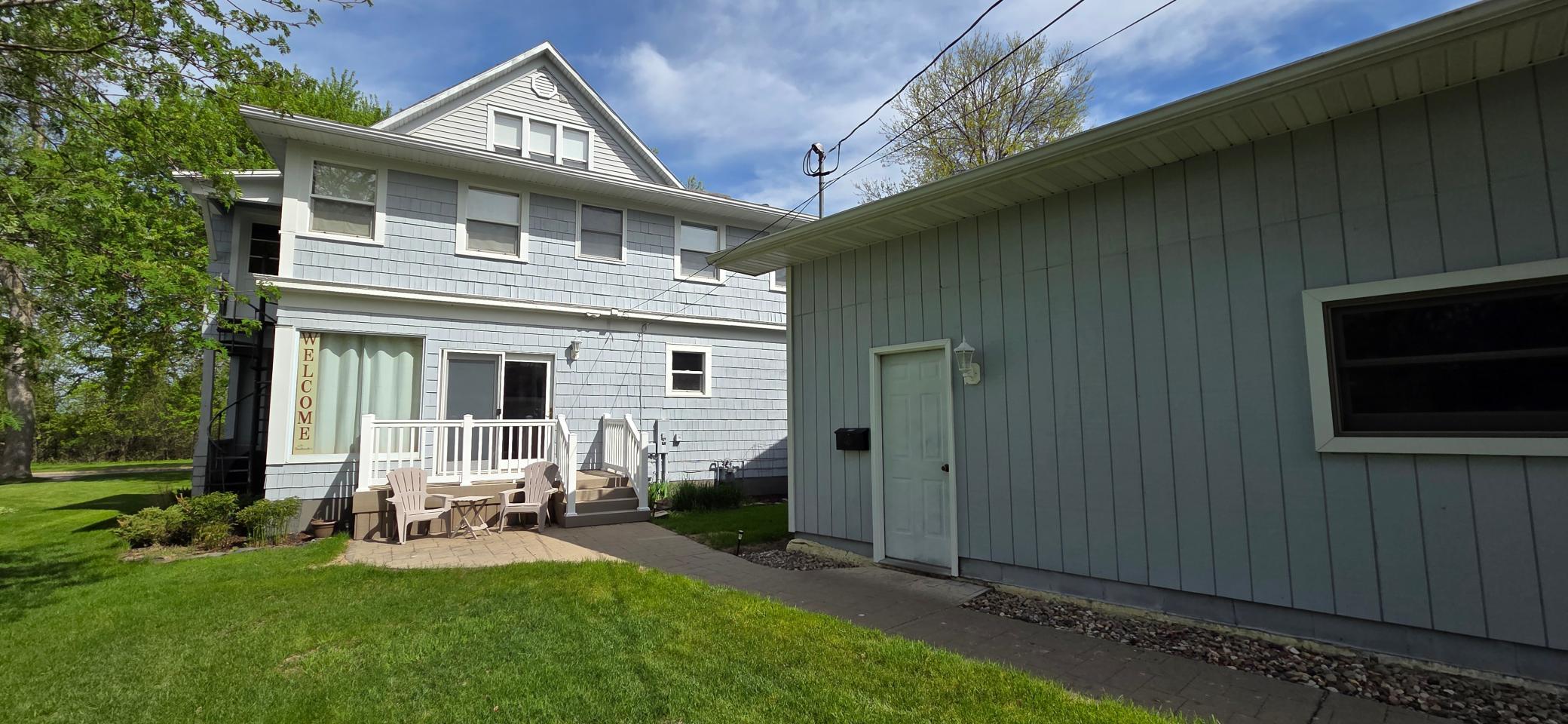 915 Riverside Drive