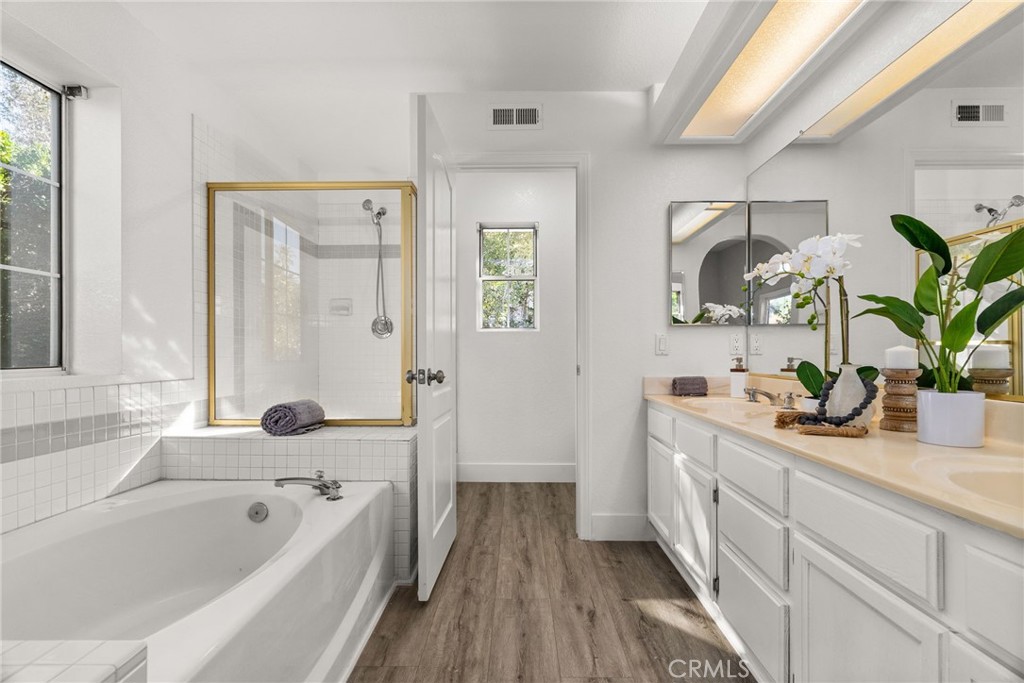 14122 Sacramento Street