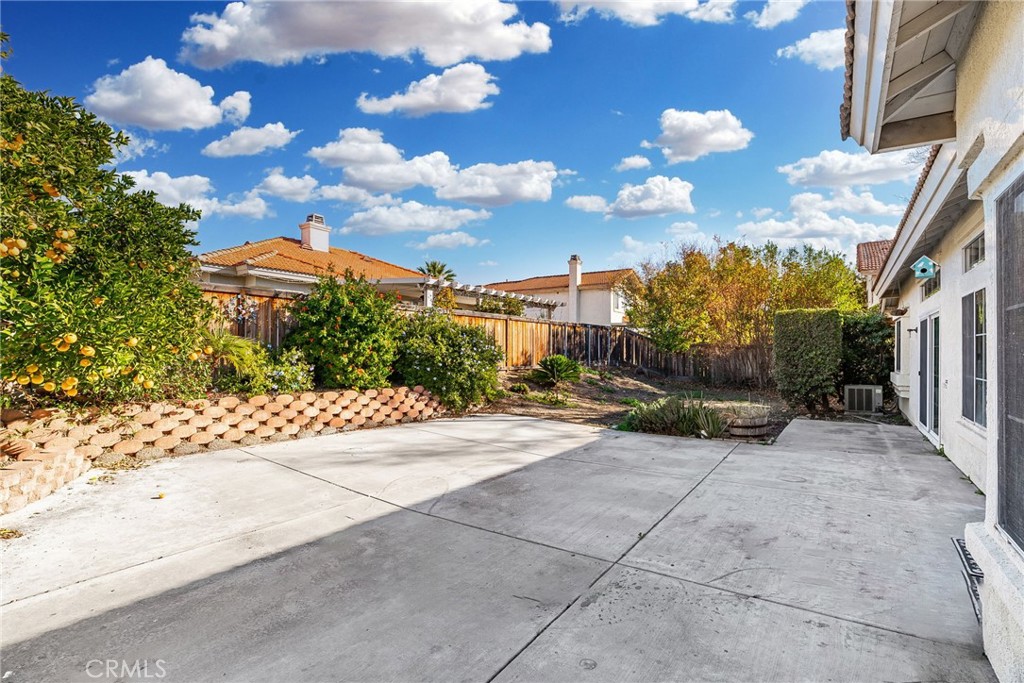 14122 Sacramento Street