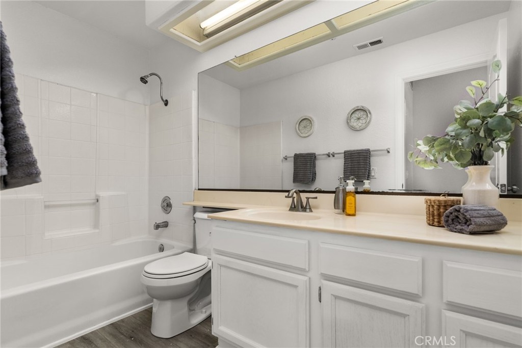 14122 Sacramento Street