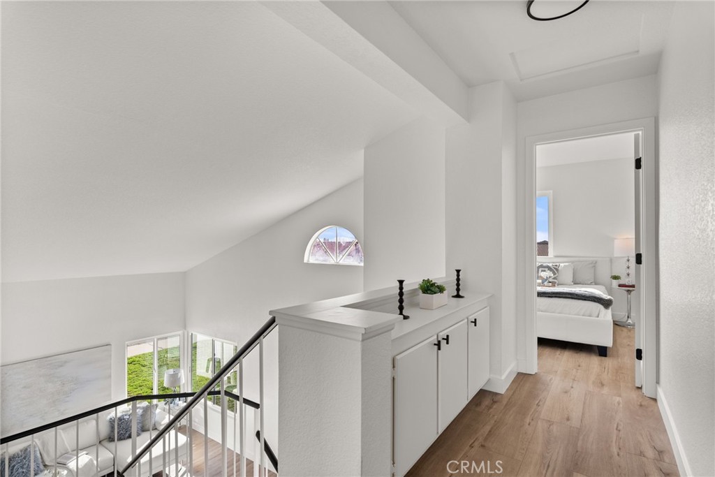 1032 W La Gloria Drive