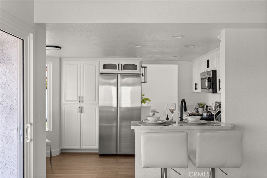 1032 W La Gloria Drive