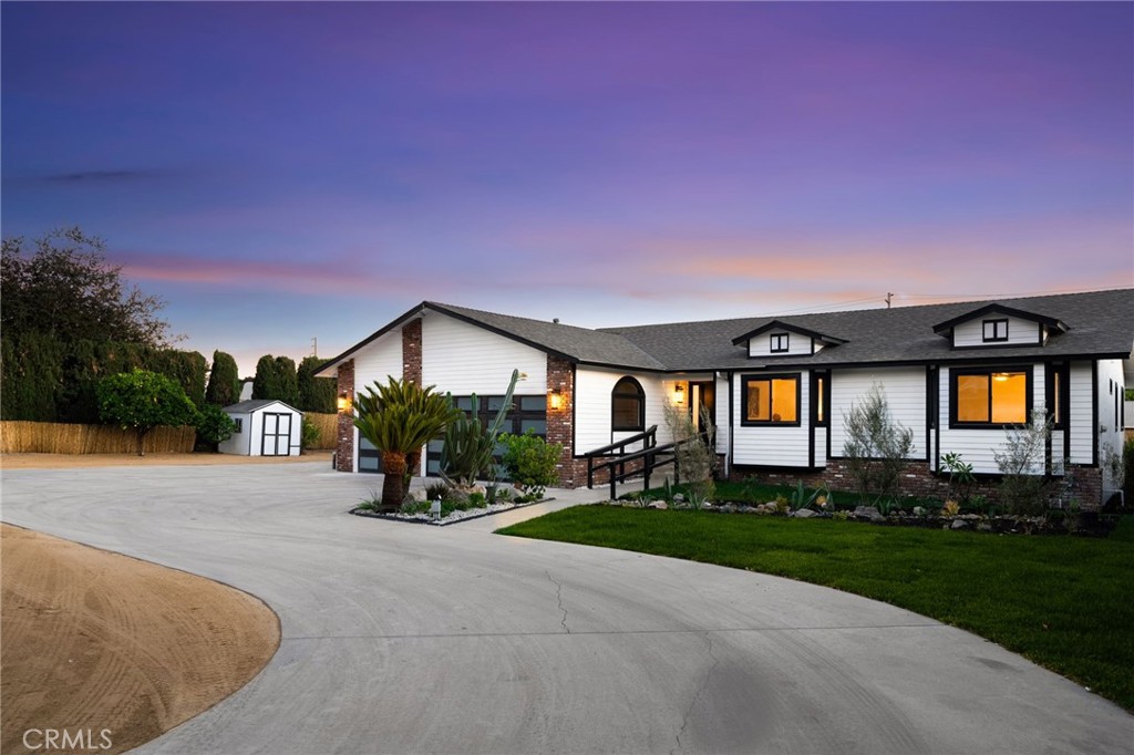 240 W Allen Avenue