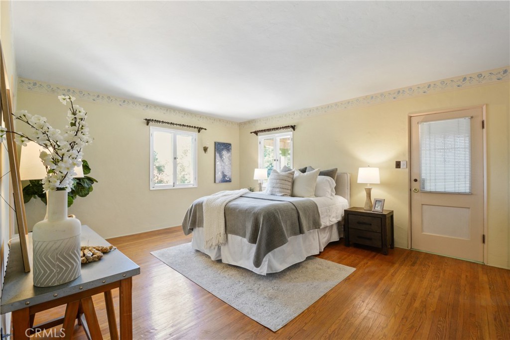 1465 N Euclid Avenue