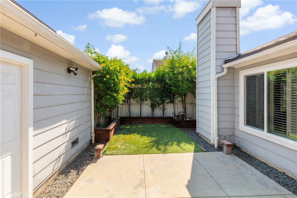 1695 N Mountain Avenue D