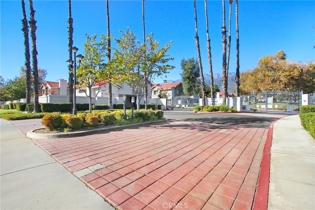 9872 Highland Avenue B
