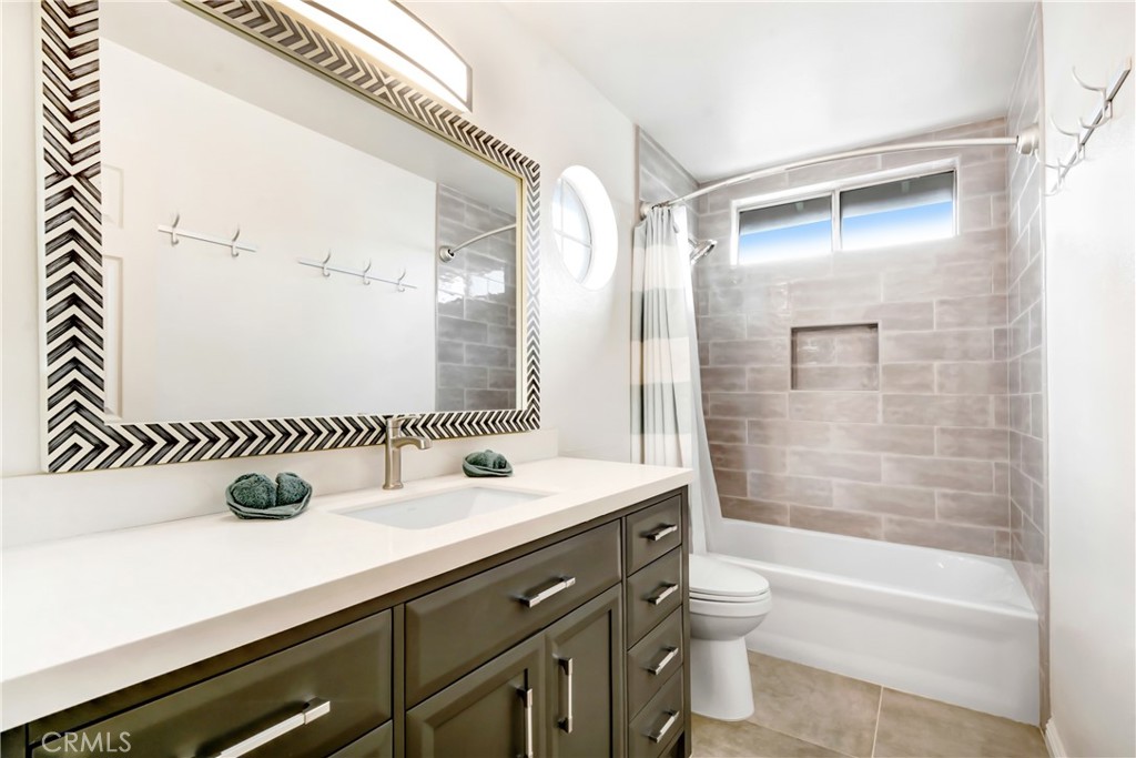 13745 San Gabriel Court