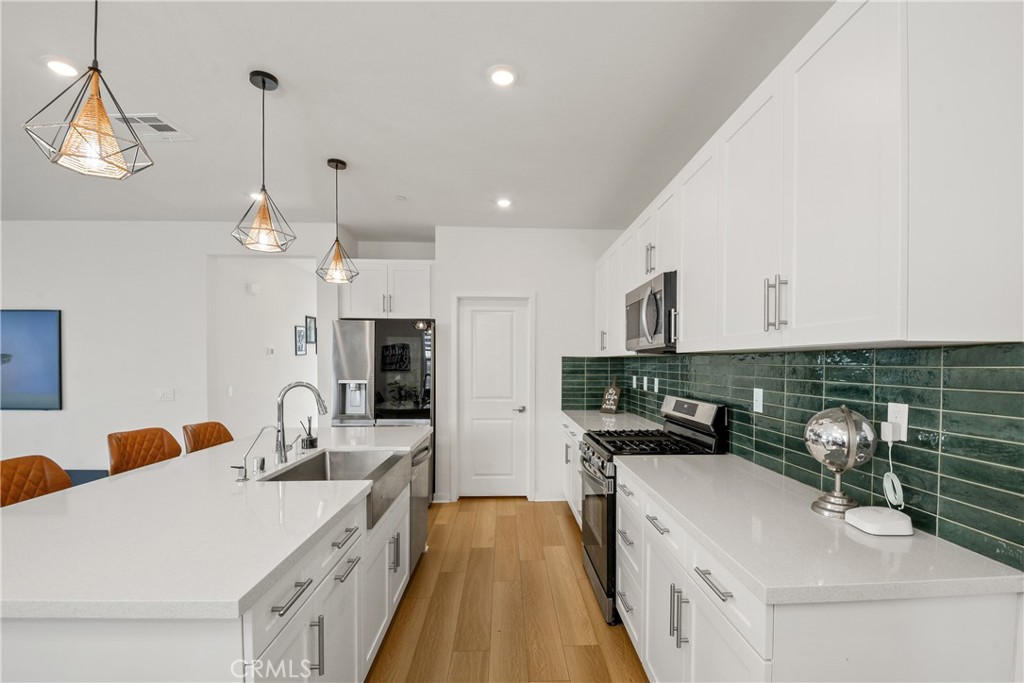 15916 Caterpillar Drive