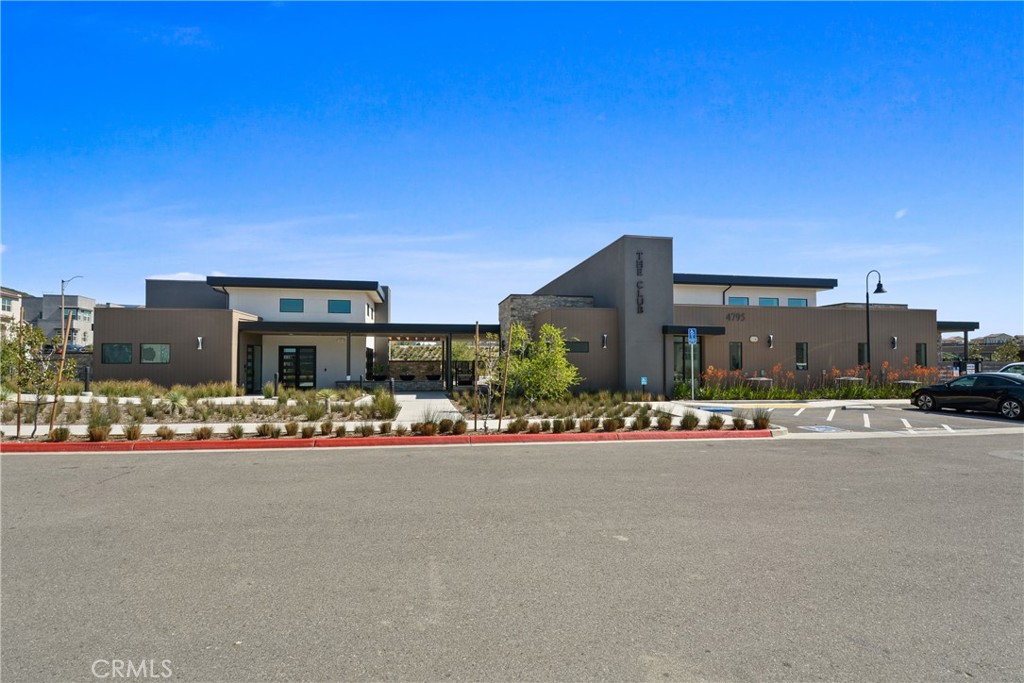 15916 Caterpillar Drive