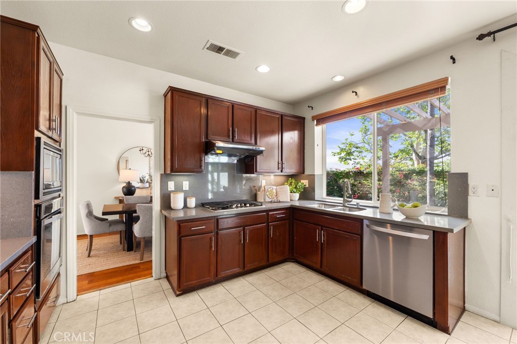 12265 Canyon Meadows