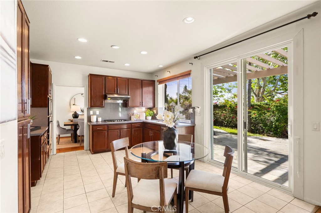 12265 Canyon Meadows