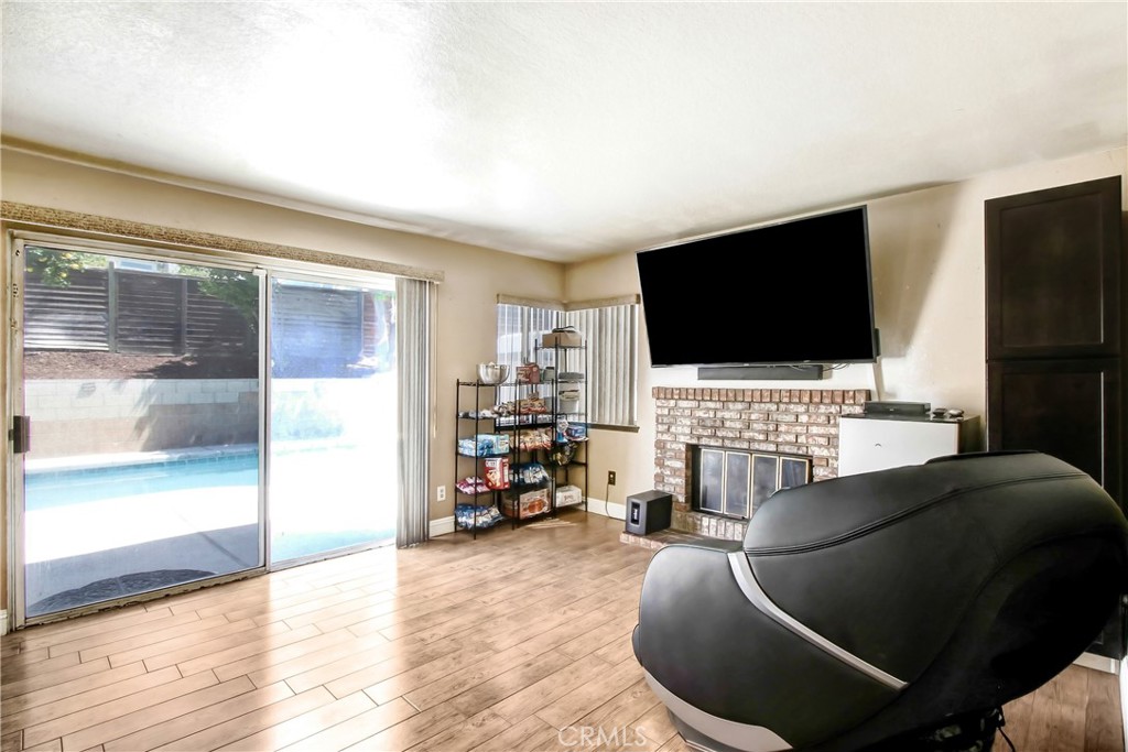 11070 Brentwood