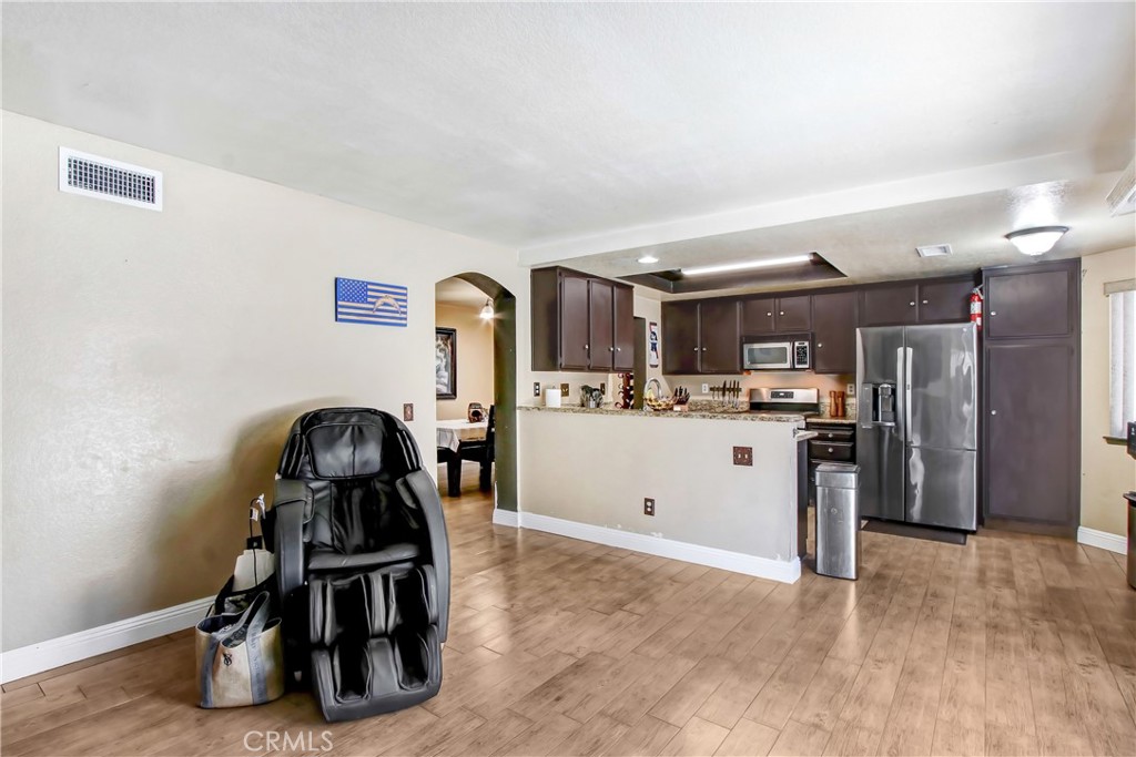 11070 Brentwood