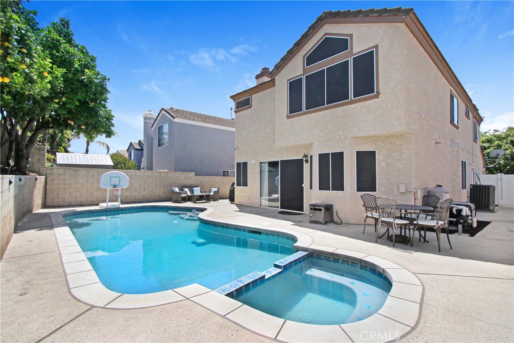 11070 Brentwood