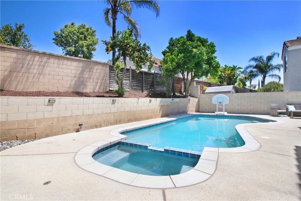11070 Brentwood