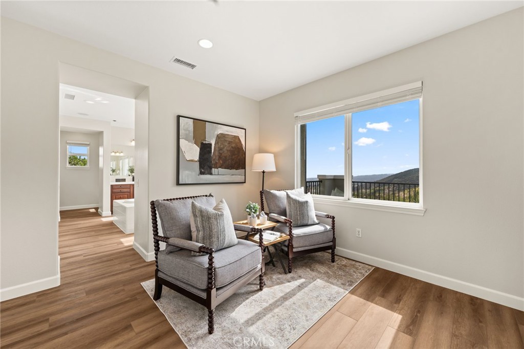 4568 Creekside