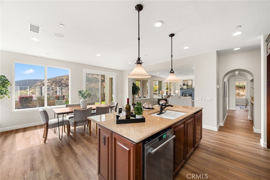 4568 Creekside