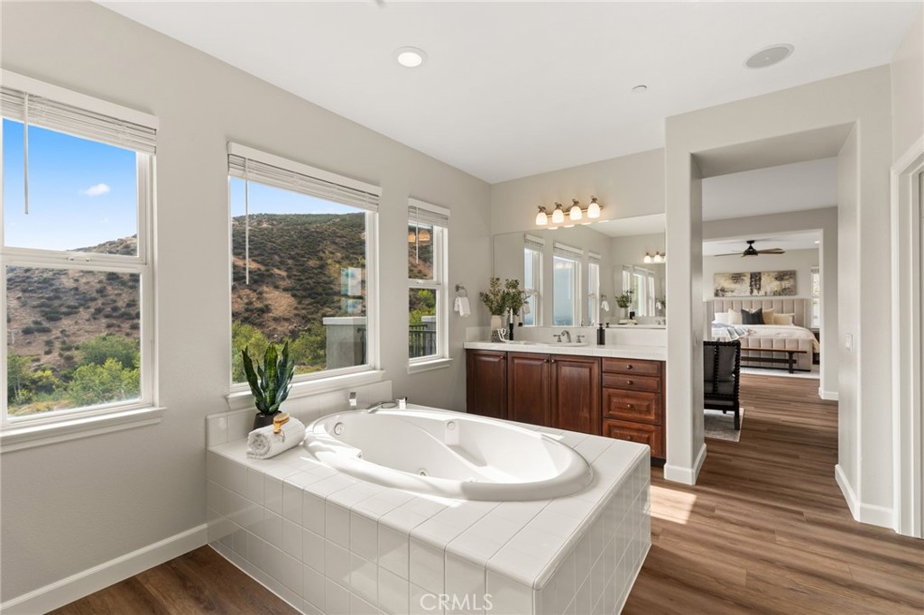 4568 Creekside
