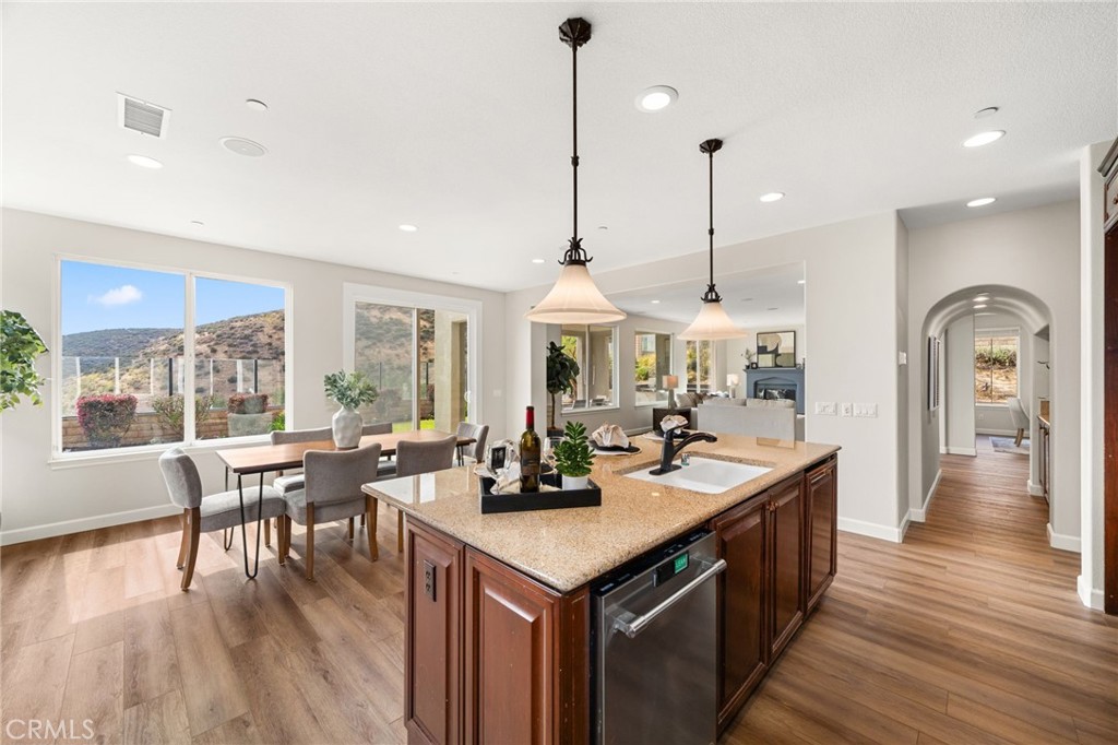 4568 Creekside