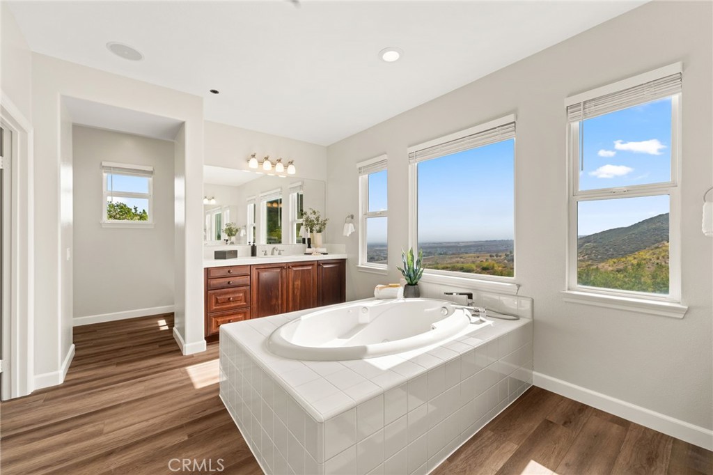 4568 Creekside