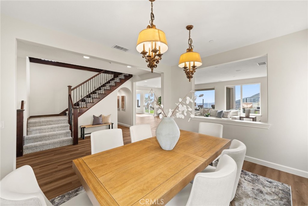 4568 Creekside