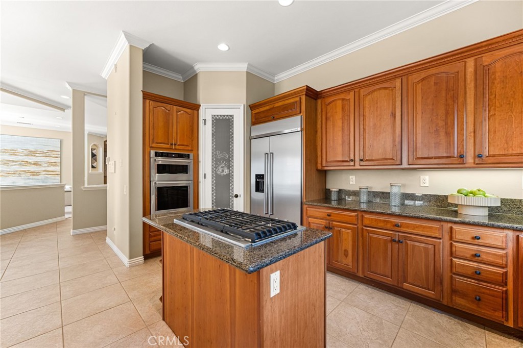 5454 Canistel