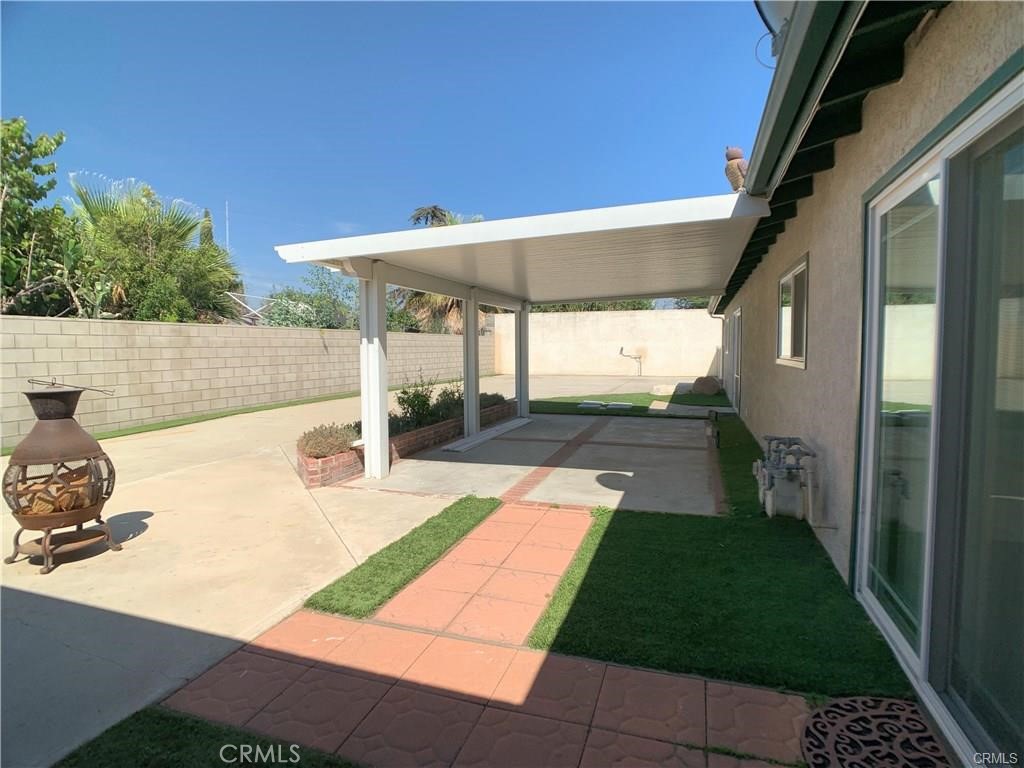 12931 Roswell Avenue