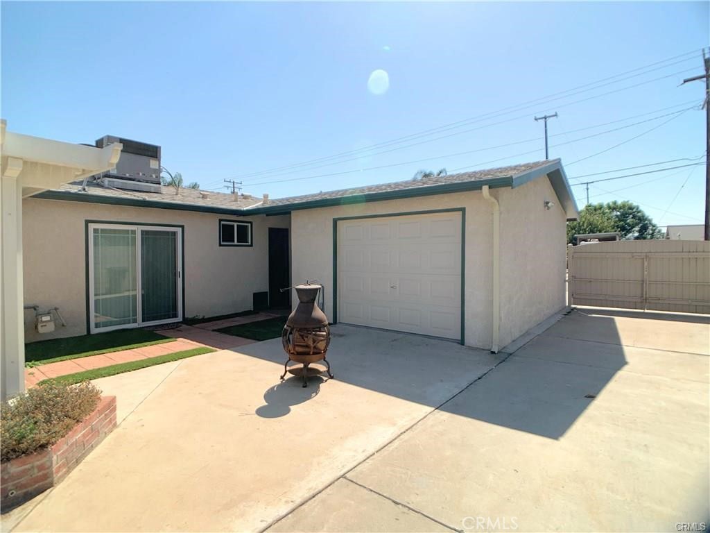 12931 Roswell Avenue