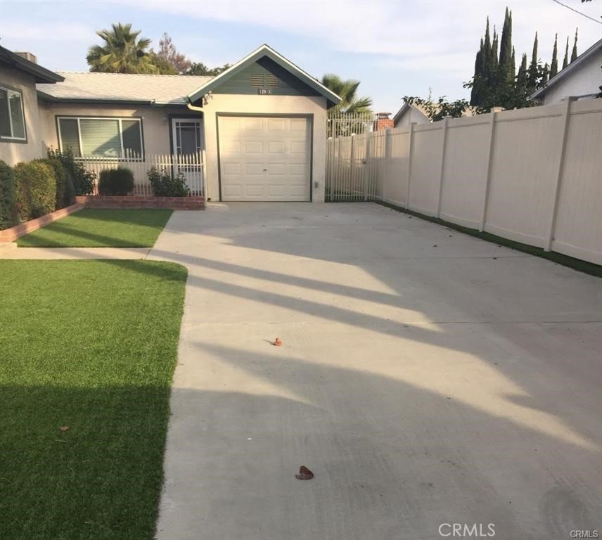 12931 Roswell Avenue