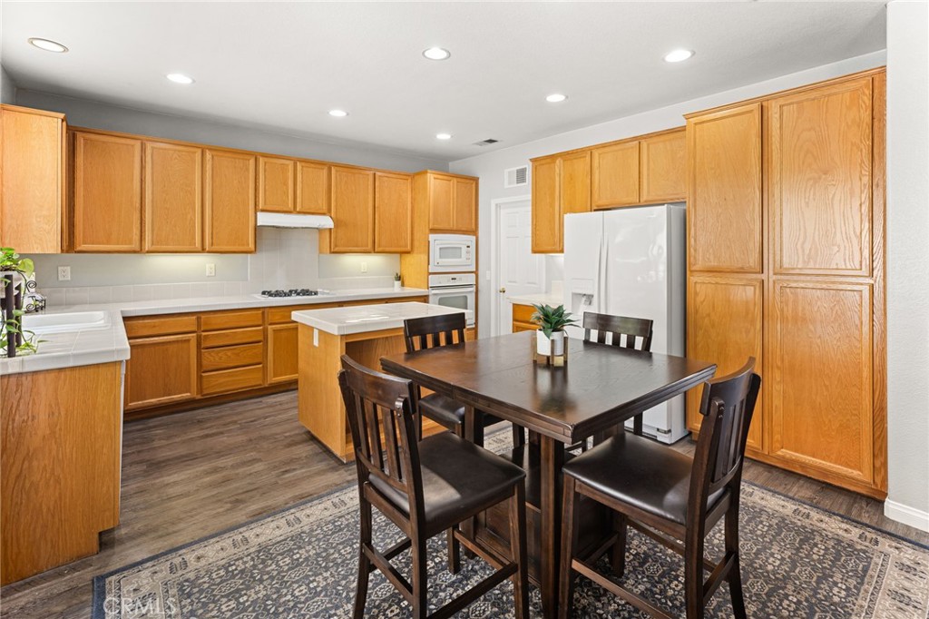 12174 Canyon Meadows Drive