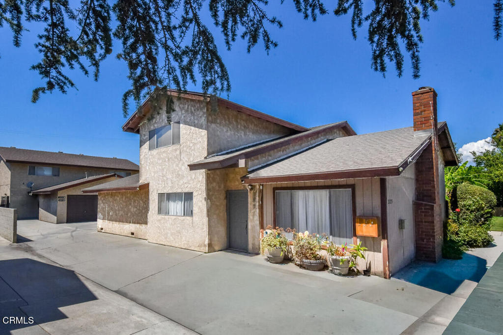 2225 Orange Grove Avenue