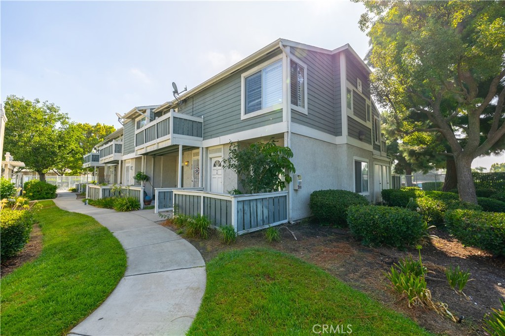 926 W Philadelphia Street R99