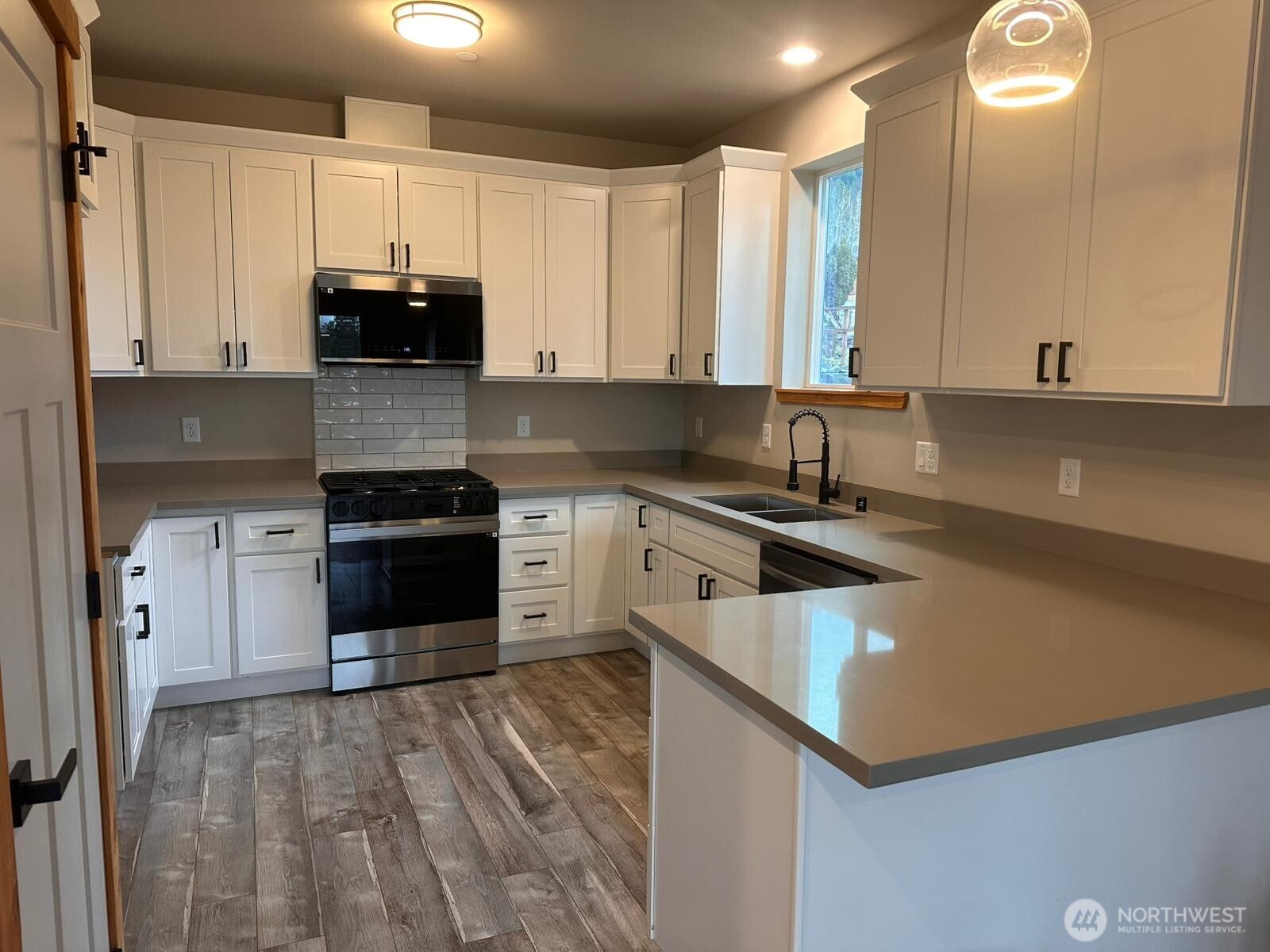 54903 305th Avenue E