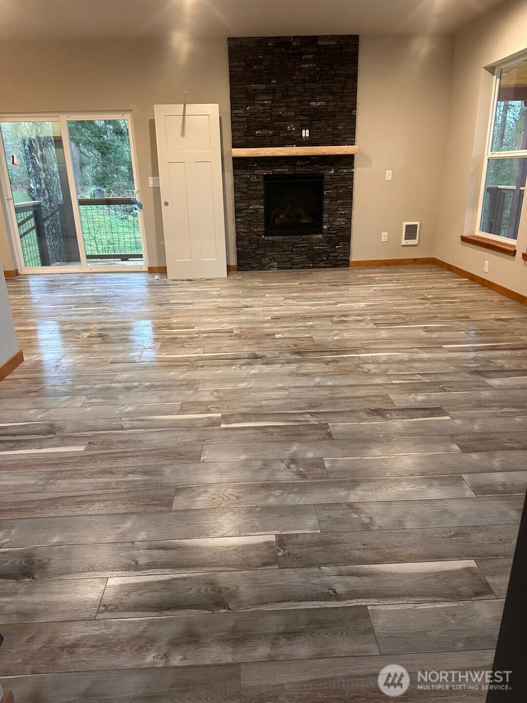 54903 305th Avenue E