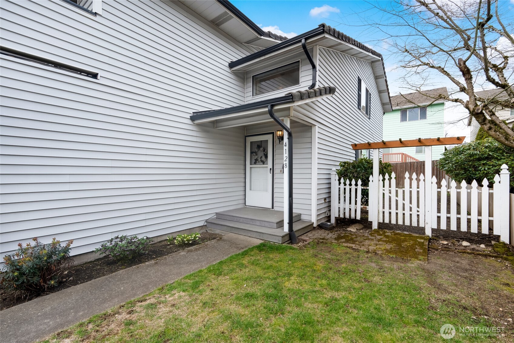 4128 NE 5th Street Unit: 4128