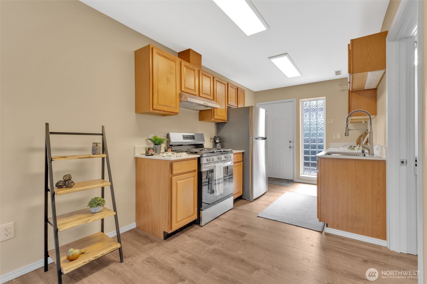 9480 Olson Place SW Unit: E