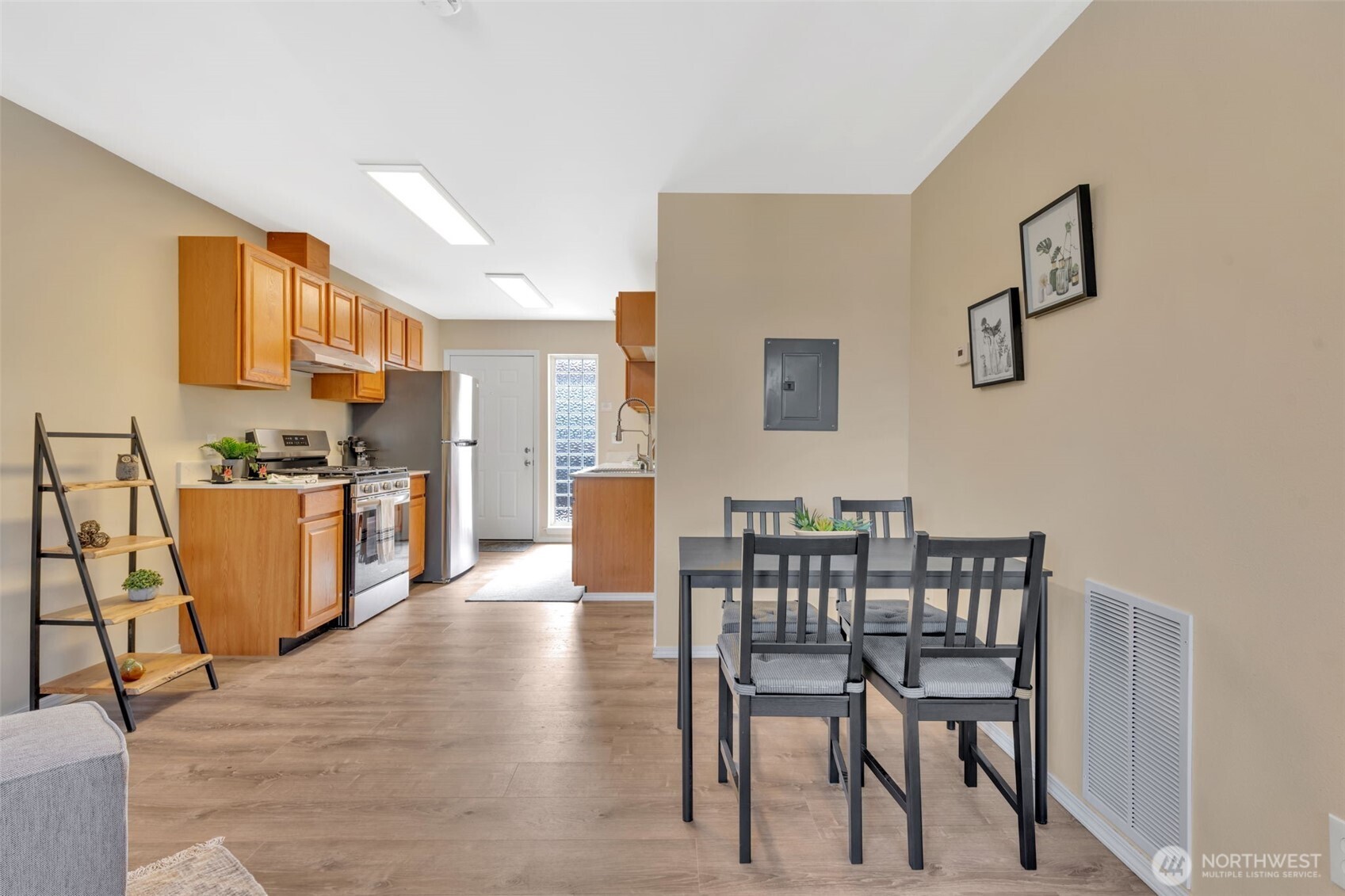 9480 Olson Place SW Unit: E