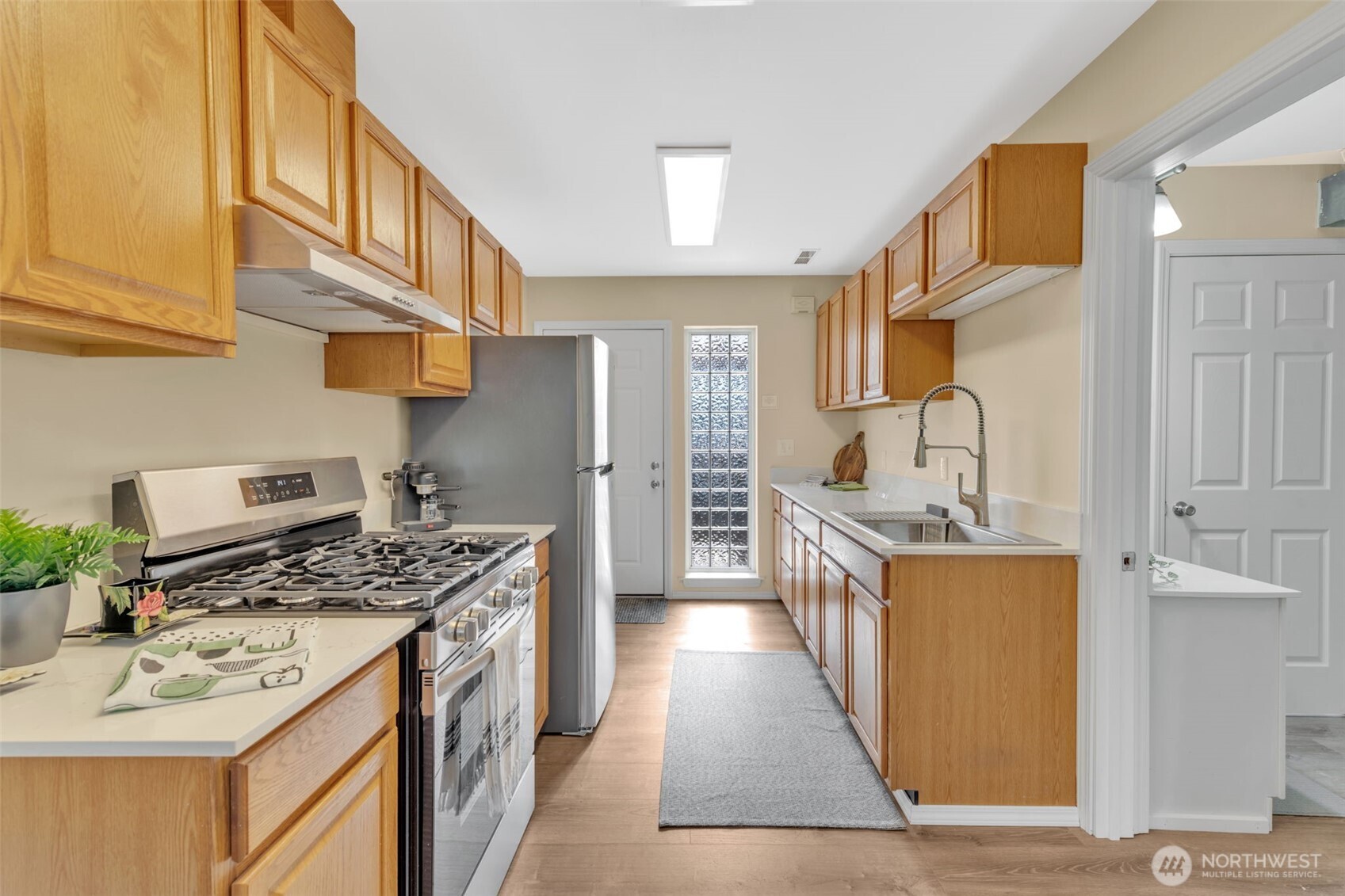 9480 Olson Place SW Unit: E