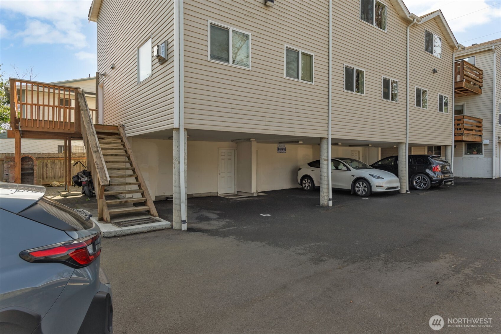 9480 Olson Place SW Unit: E