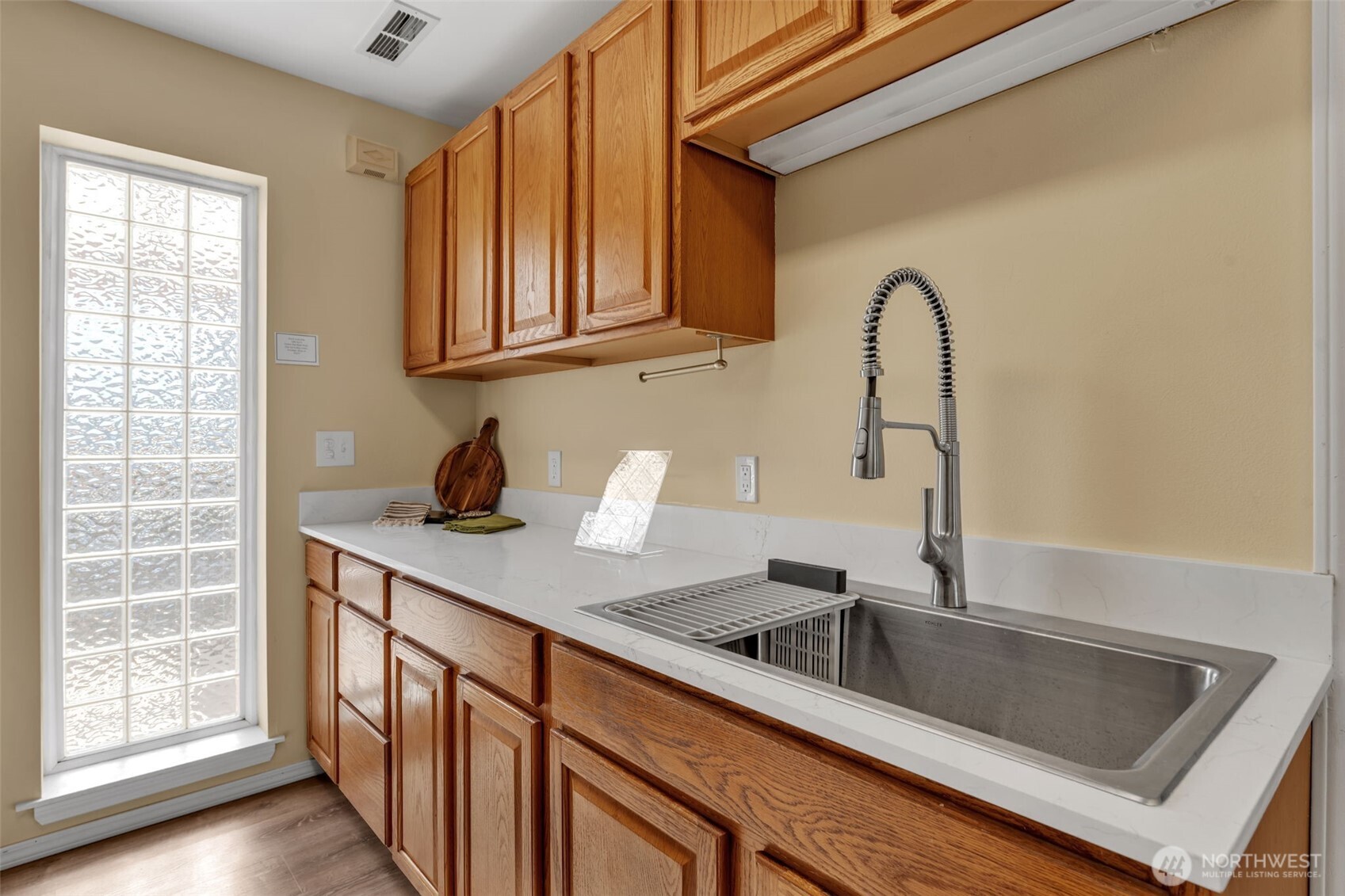 9480 Olson Place SW Unit: E
