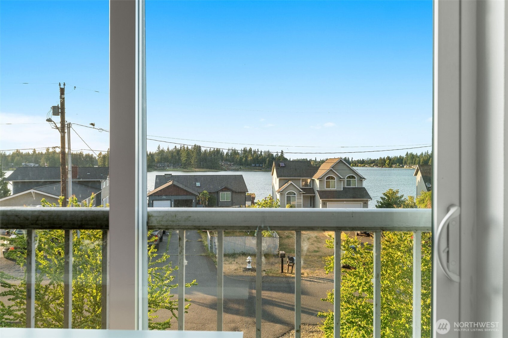 20835 20837 60th Street E