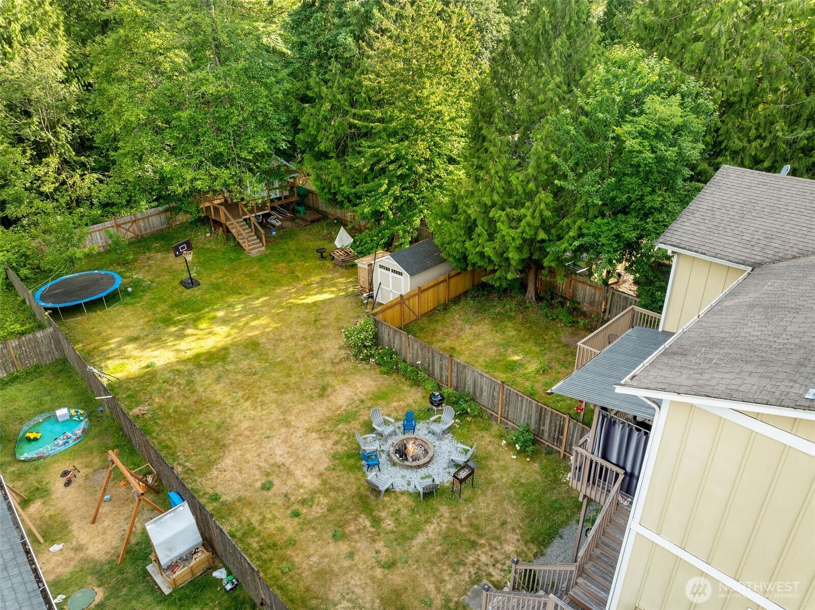 20835 20837 60th Street E