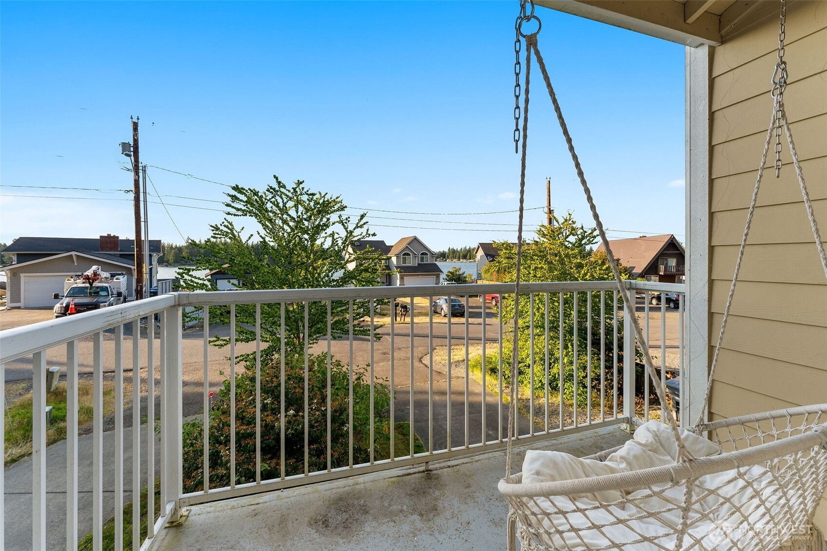 20835 20837 60th Street E