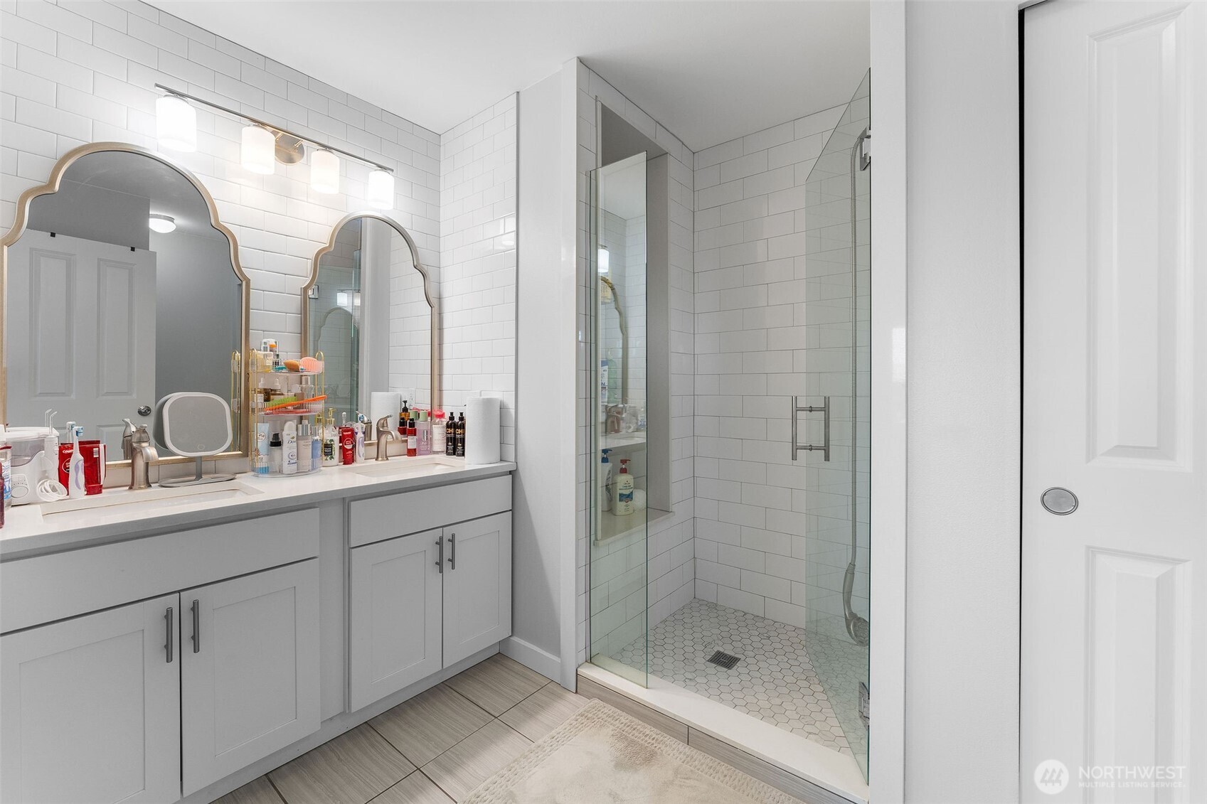 20835 20837 60th Street E