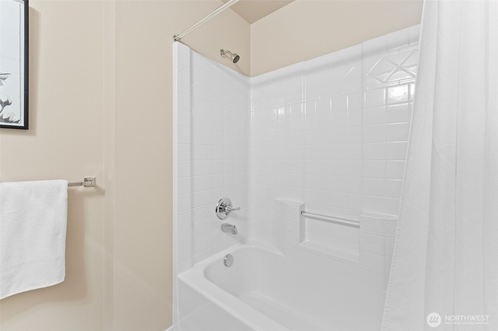 303 Anacortes Place NE