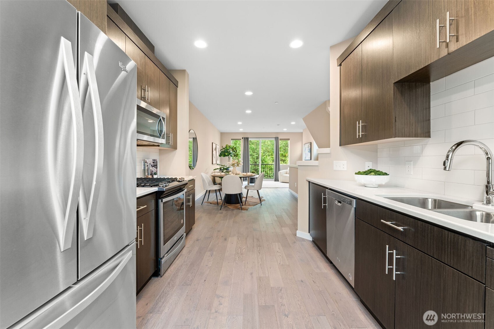 303 Anacortes Place NE